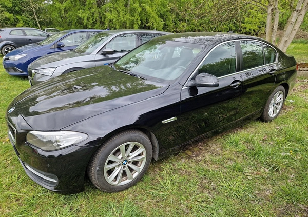 BMW Seria 5 cena 60500 przebieg: 139500, rok produkcji 2016 z Poznań małe 497